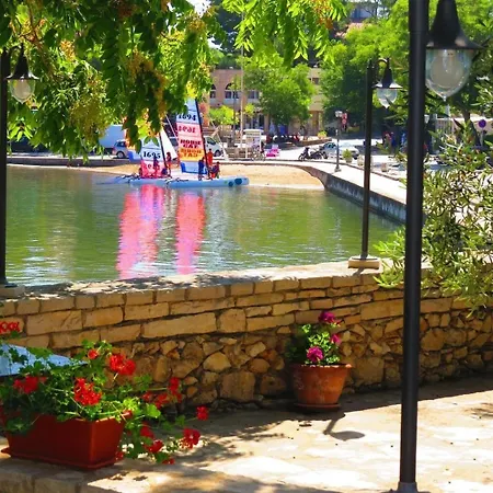 House Barakokula Tatil Evi Lumbarda