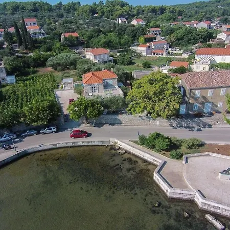 House Barakokula Hébergement de vacances *