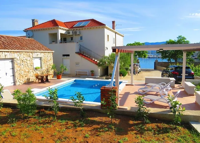 Feriehus House Barakokula *